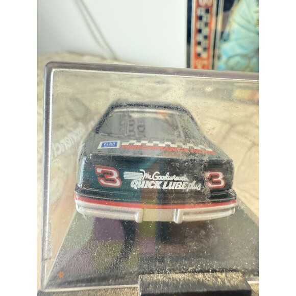 1990 Racing Champions 1/64 #3 Goodwrench - Dale Earnhardt - Picture 5 of 10